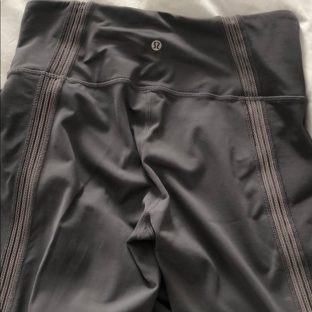 Lululemon gray leggings with mesh stripe size 10